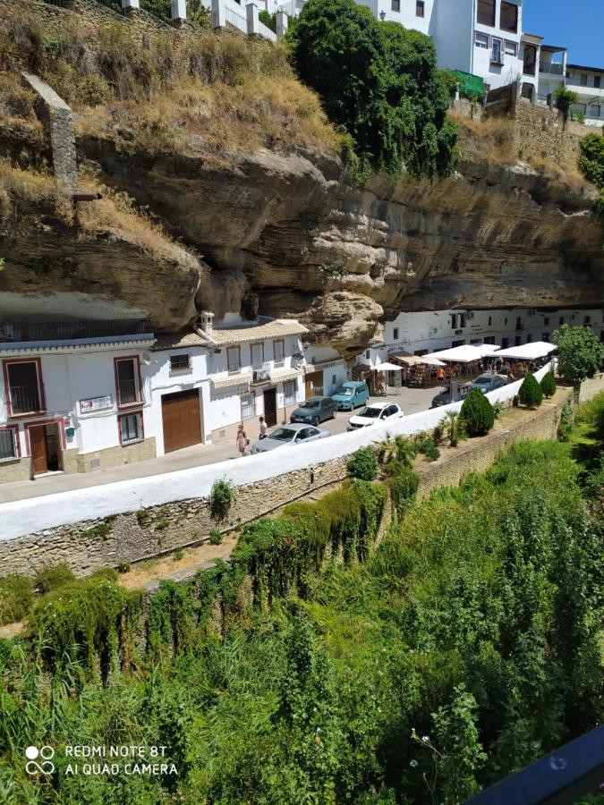 La Roca Encantada Setenil De Las Bodegas Eksteriør bilde